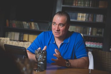 ФНС подала иск на 126,7 млн рублей к семье основателя &laquo;Мутабора&raquo;, &laquo;Рая&raquo;, Icon и Gipsy